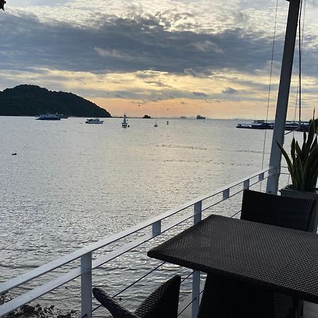 ภูเก็ต โบ็ท คีย์ Hotel Cape Panwa ภายนอก รูปภาพ