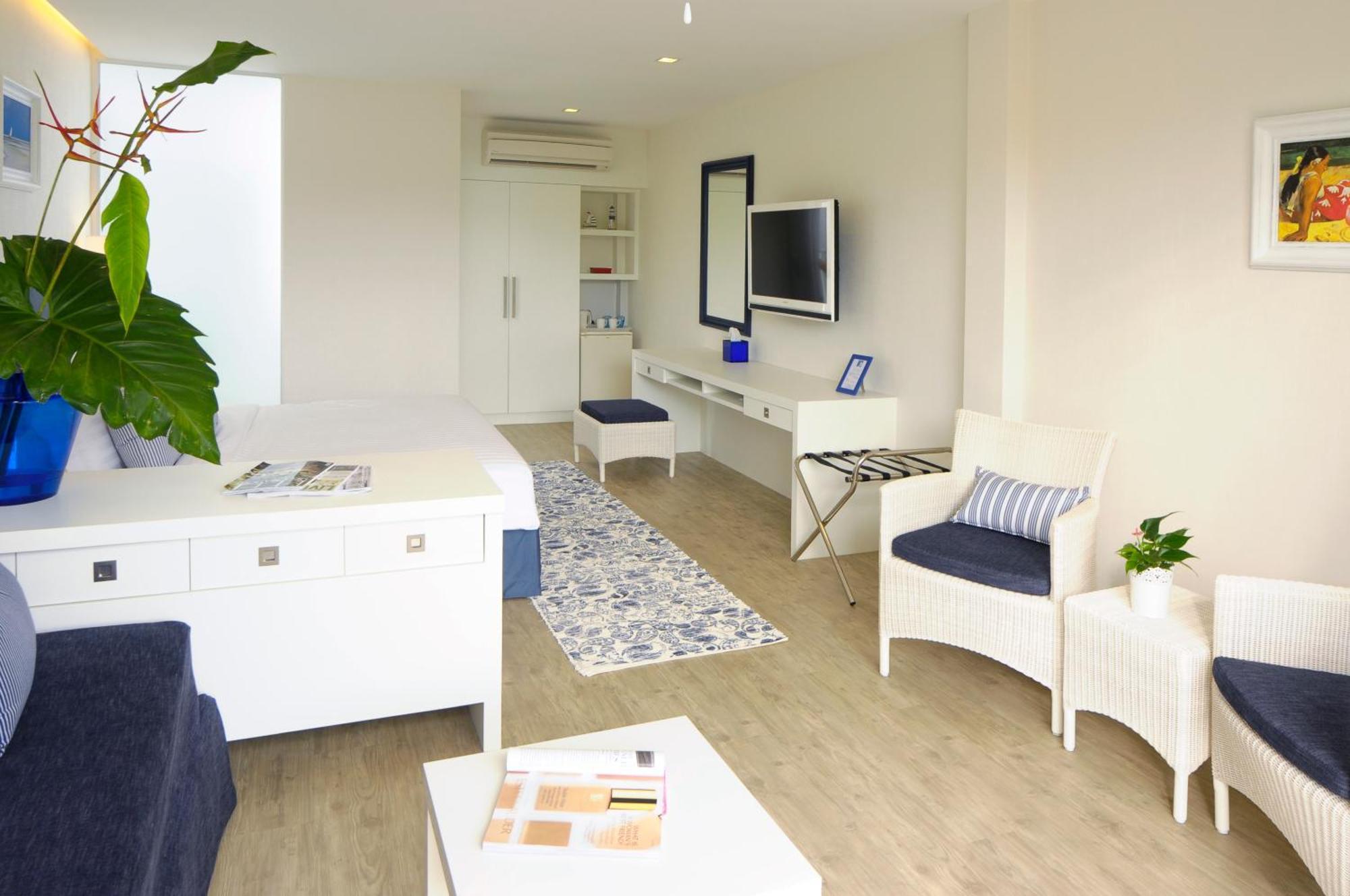 ภูเก็ต โบ็ท คีย์ Hotel Cape Panwa ภายนอก รูปภาพ