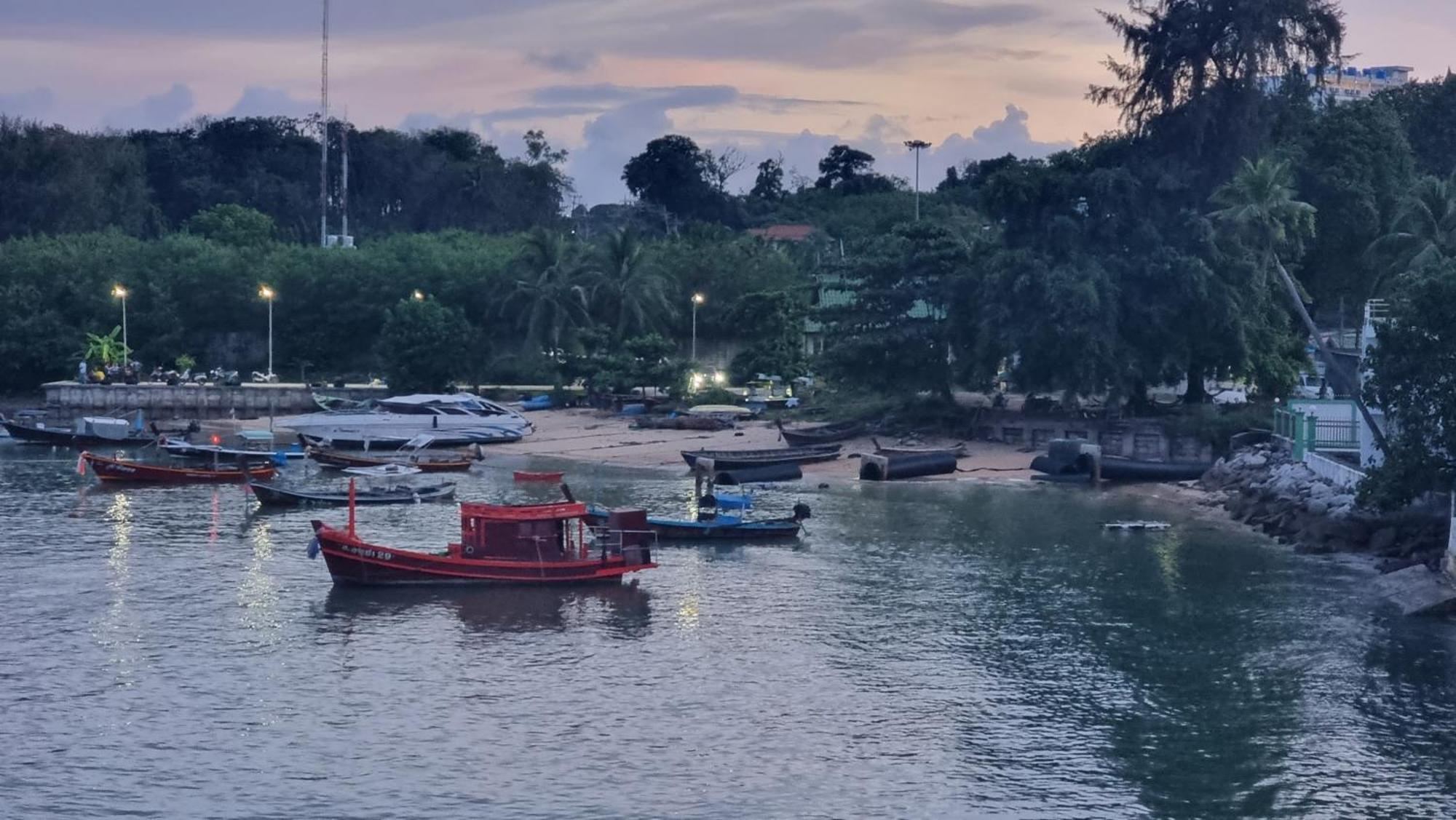 ภูเก็ต โบ็ท คีย์ Hotel Cape Panwa ภายนอก รูปภาพ
