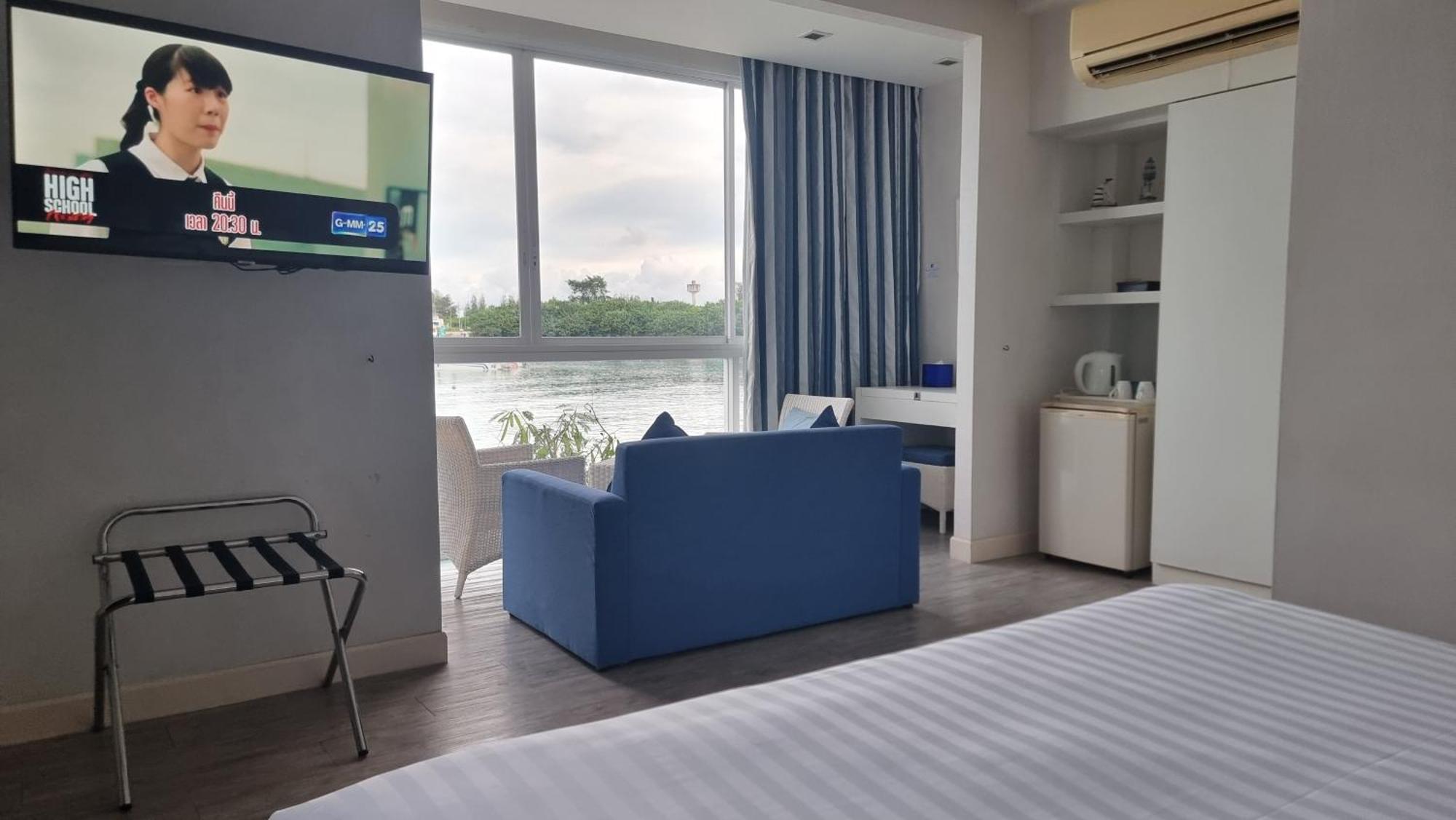 ภูเก็ต โบ็ท คีย์ Hotel Cape Panwa ภายนอก รูปภาพ